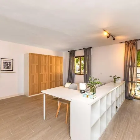 Ct 226 - Center - Studio I * Fuengirola